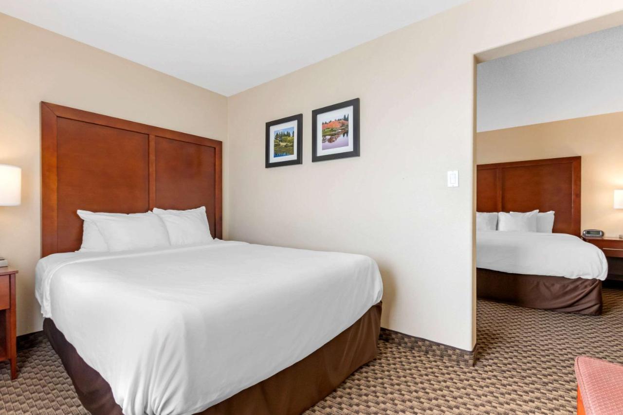 Comfort Inn Lethbridge Dış mekan fotoğraf