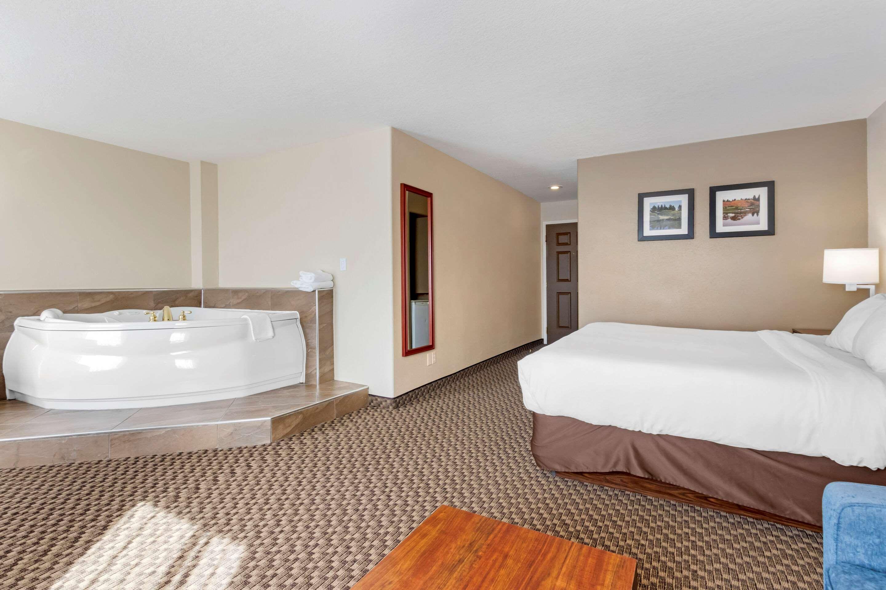 Comfort Inn Lethbridge Dış mekan fotoğraf